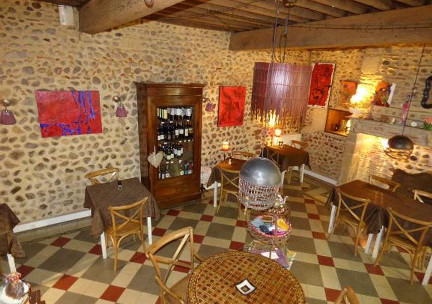 Restaurant en vente à Lembeye - 1 RESTAURANT POUR 30 COUV DE 120M²+4 CH HÔTES+1 LOFT+1 APPART+1 LOCAL loué+1077M² TERRAIN